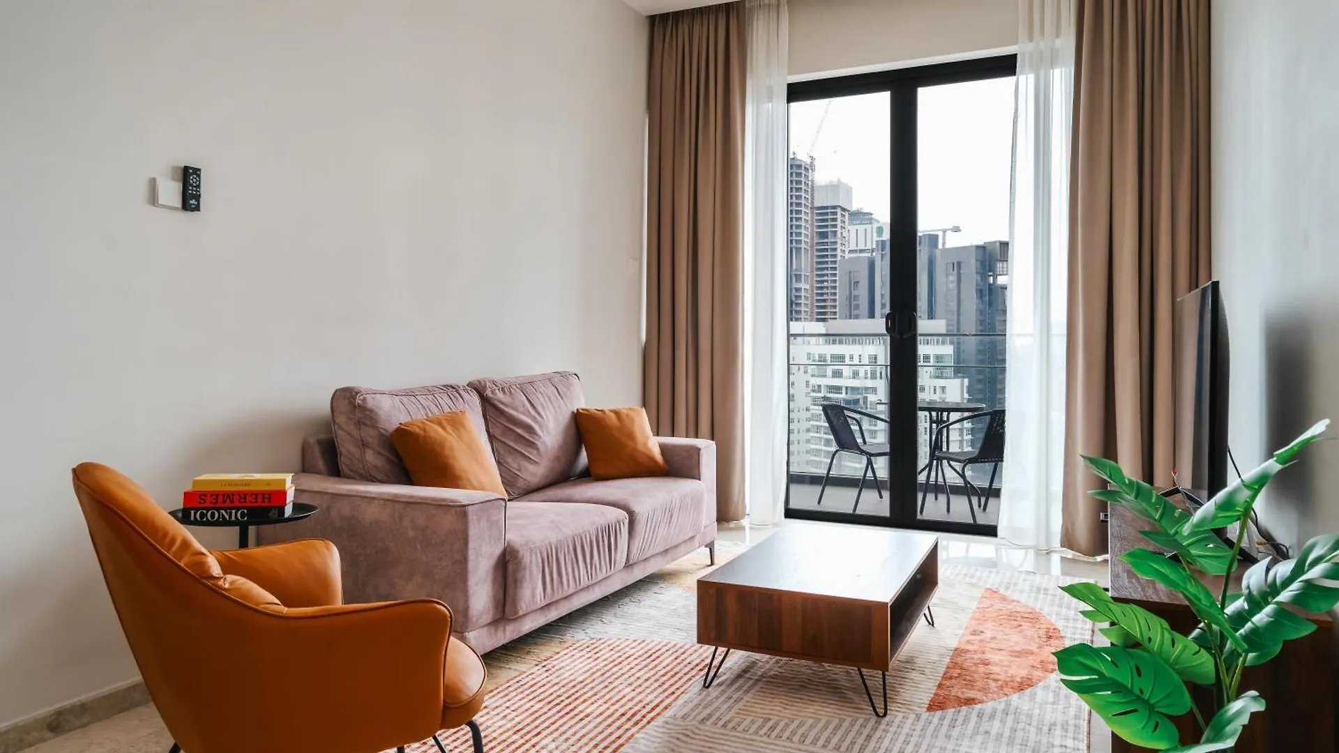 קואלה לומפור Central 2Br Designer Apartment In Klcc Cbd 2-Mins Walk To Station מלזיה